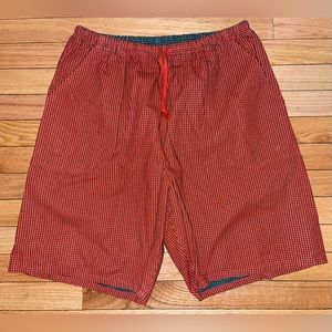PCH Pacific Coast Highway World League Reversible Pull On Red Green Shorts L